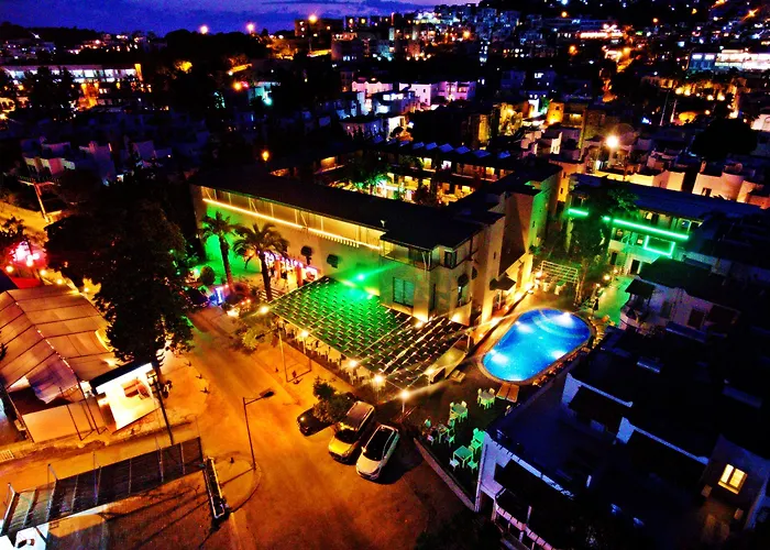Skylife Hotel 4*