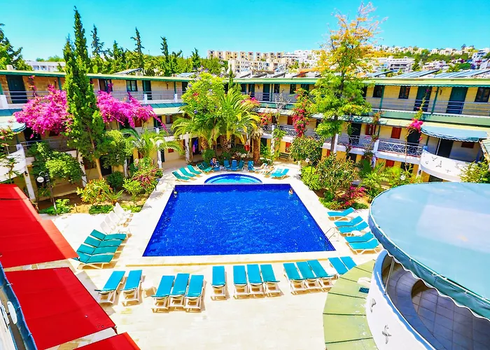 Skylife Hotel 4*