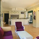 Ξενοδοχείο Skylife