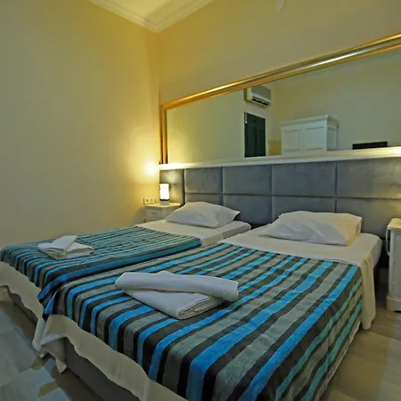 Skylife Hotel 4*