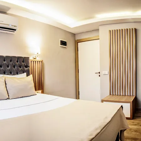 Skylife Otel 3*