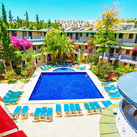 Skylife Hotel 4*